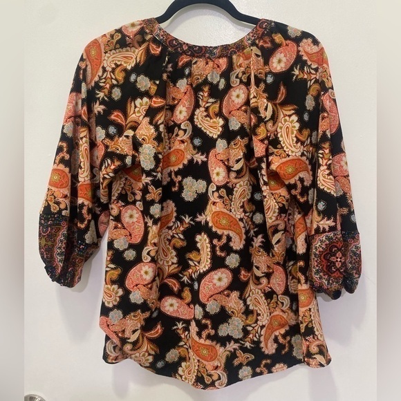 Fig & Flower Paisley Print Top - Picture 6 of 6